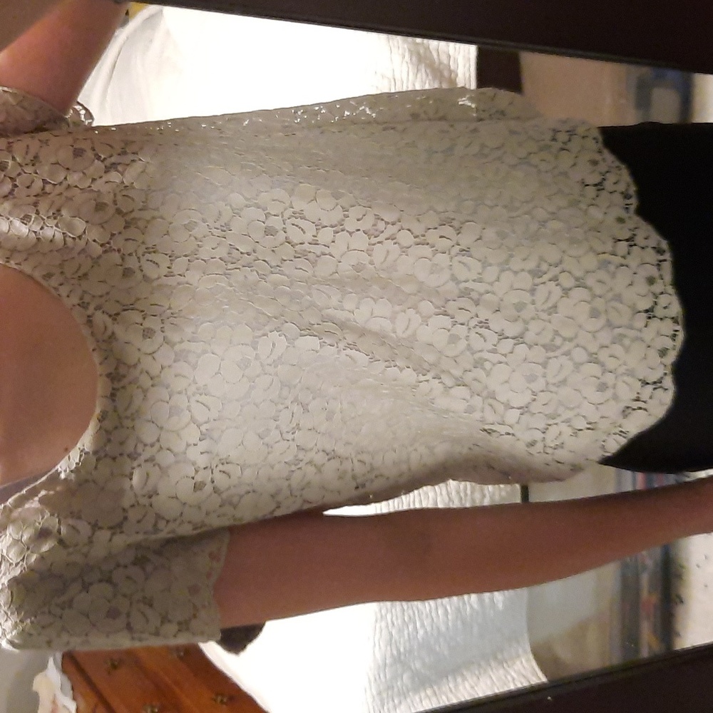 talula Light grey lace shirt